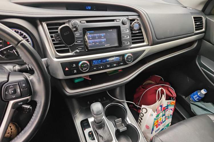 Used Toyota Highlander 2015 2.0T Four-Wheel Drive Luxury Edition 7-Seater