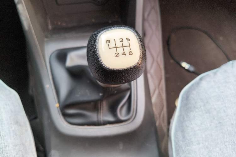Used Wuling Hongguang 2019 1.5L S Standard Version China VI LAR Gear Lever