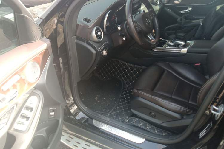 Used Mercedes-Benz GLC 2019 Refreshed GLC 300 L 4MATIC Dynamic Edition