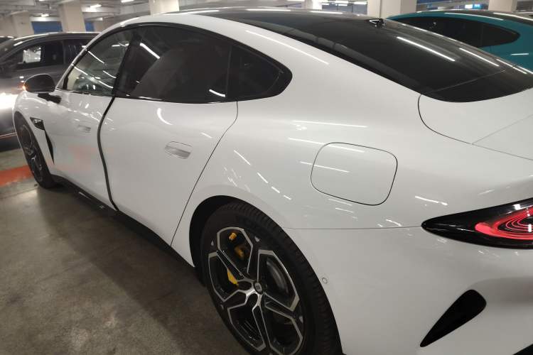 Used Xiaomi Auto SU7 2024 Four-Wheel-Drive Max Founder's Edition