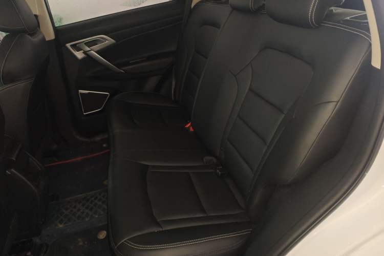 Used Geely Auto Emgrand X7 Sport 2021 1.8TD DCT Two-Wheel Drive Asian Games Comfort Edition Left Rear Seat