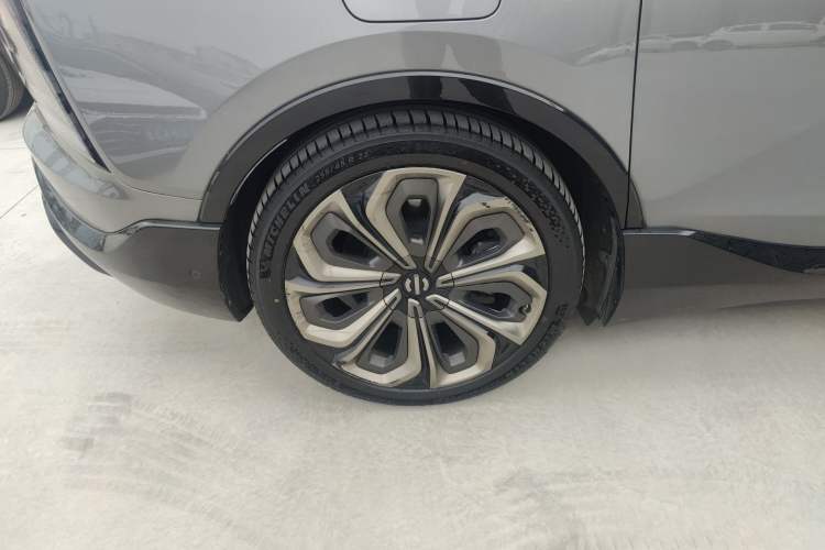 Used HiPhi X 2021 Flagship Edition 6-Seater Right Rear Wheel Hub