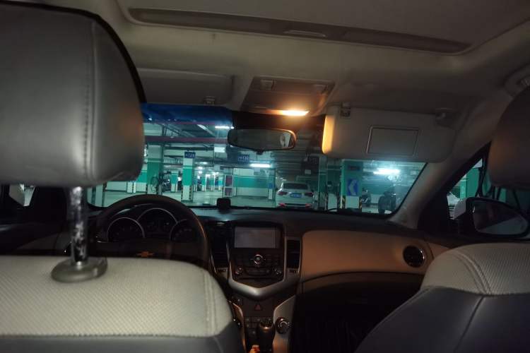 Used Chevrolet Cruze 2013 1.6L SL Sunroof Edition MT
