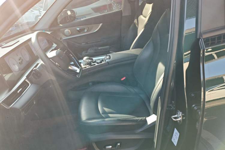 Used Chery Tiggo 8 PRO 2024 Champion Edition 290T Two-Wheel Drive Shining Version 5 Seats Left Front Seat