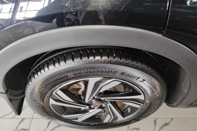 Used Hongqi HS5 2022 Revised Version 2.0T Smart Connect Flagship Edition
