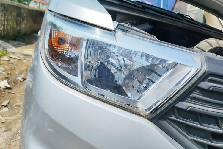 Used Wuling Hongguang V 2022 1.5L Jingqu Edition Electric-Assist LAR