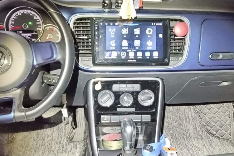 Used Volkswagen Beetle 2018 180TSI Yile Model Audio And AC Panel