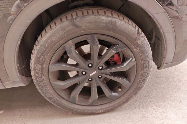 Used Wey VV6 2018 2.0T Two-Wheel-Drive Ultra-Luxury Version China V Standard
