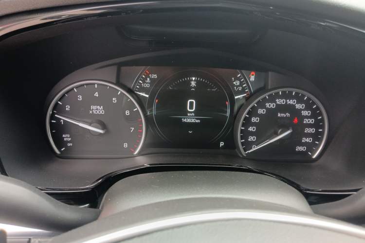 Used Cadillac XT5 2018 25T Luxury Model
