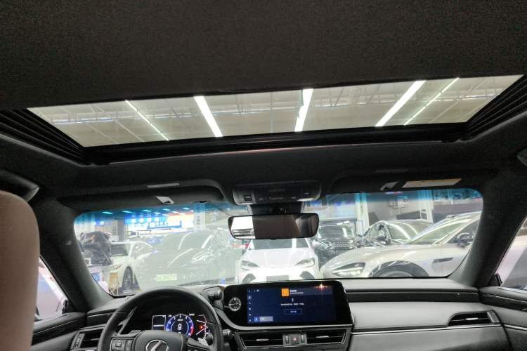 Used Lexus ES 2023 200 Excellence Edition