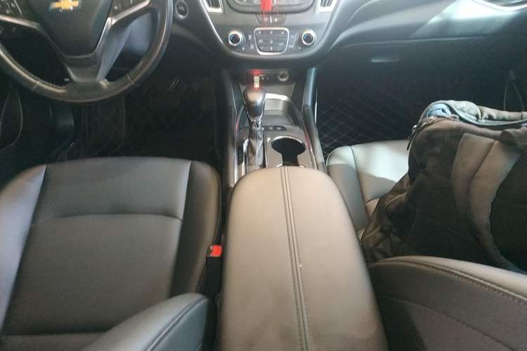 Used Chevrolet Malibu XL 2022 535T Automatic RuiLian Edition Gear Lever