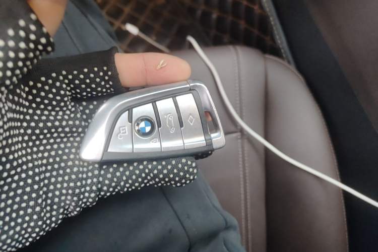 Used BMW 5 Series 2019 Restyled 525Li M Sport Package Vehicle Key