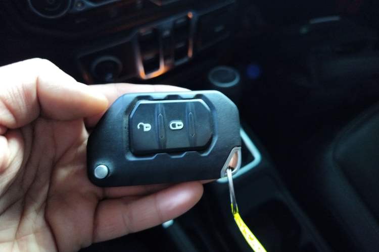 Used Jeep Wrangler 2019 2.0T Sahara Four-Door Version China VI Emission Standard