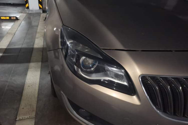 Used Buick Regal 2015 1.6T Elite Tech Model Right Front Headlight