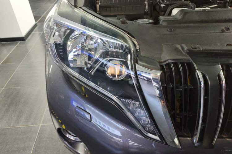 Used Toyota Prado 2014 2.7L Middle East Version Parallel Import