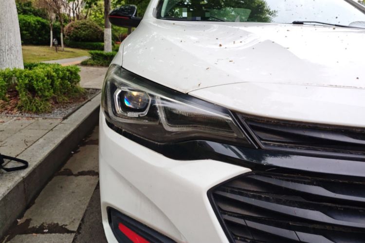 Used Chevrolet Monza 2019 Redline 320T Dual-Clutch Joyful Edition China VI Standard Right Front Headlight