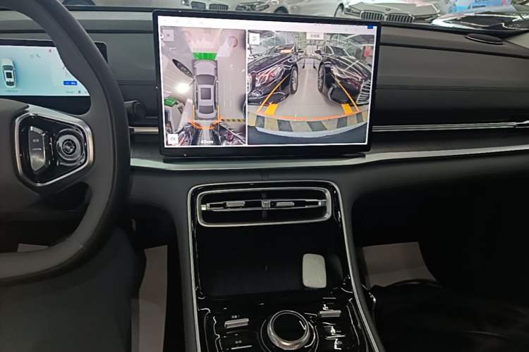 Used Geely Galaxy A7 2025 Model EM-i 70km Luxury Edition
