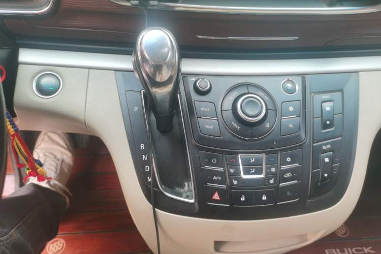 Used Buick GL8 2017 25S Prestige Version China V Standard
