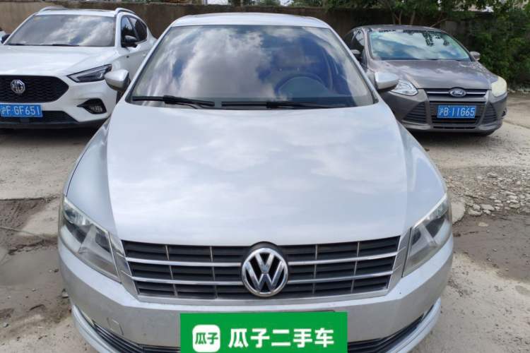 Used Volkswagen Lavida 2013 Restyled Classic 1.6L Manual Comfort Edition