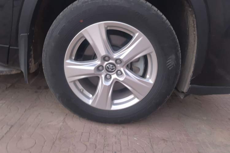 Used Toyota Highlander 2023 2.5L Smart Electric Hybrid Dual-Engine Two-Wheel Drive Elite Version 7-Seater PLUS Edition
