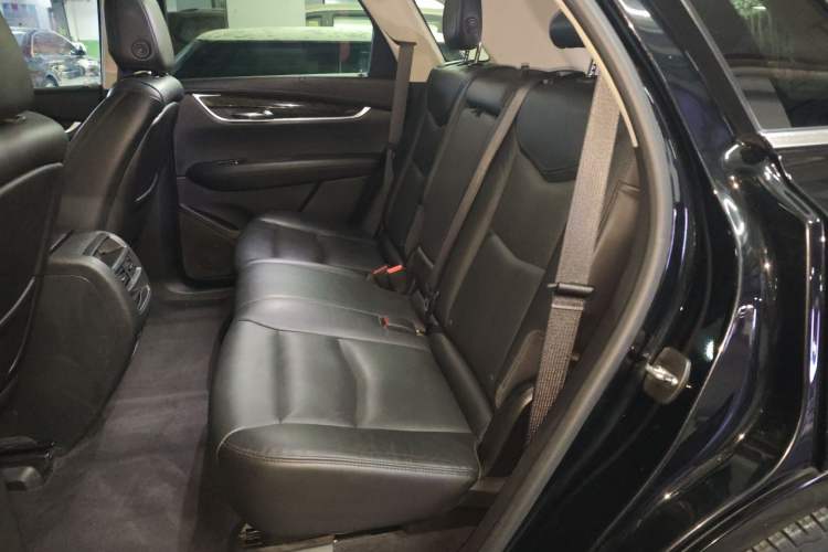 Used Cadillac XT5 2018 25T Luxury Model