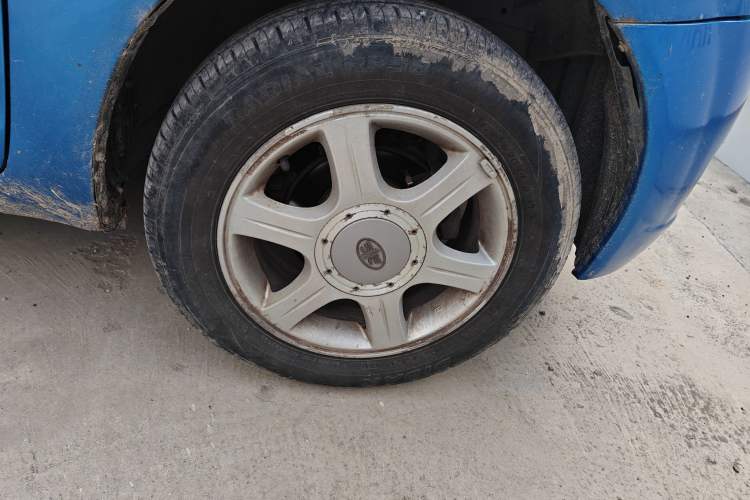 Used FAW Weizhi V2 2010 1.3L AMT Flagship Version