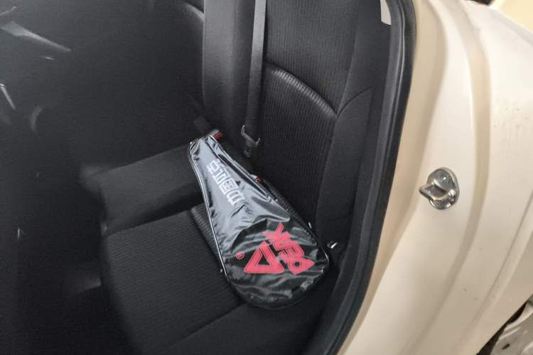 Used Mazda Mazda 3 2015 Hatchback 2.0L Automatic Sport Model