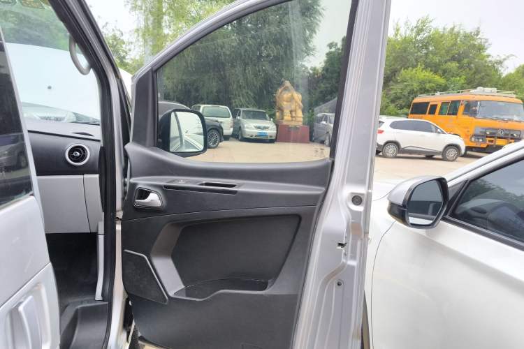 Used JAC Refine M3 2019 Creator Edition 1.8L Luxury Model