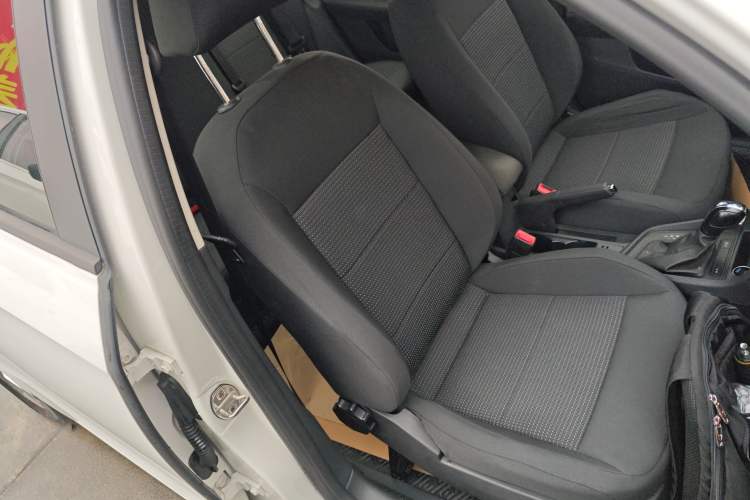 Used Volkswagen Lavida 2017 1.6L Automatic Fashion Edition
