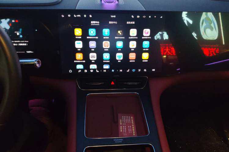 Used Hima AITO M8 2025 Extended-Range Max+ Version 53.4 kWh 6-Seater Edition
