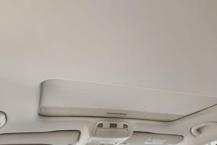 Used Volkswagen Magotan 2015 Revised Version 2.0 TSI Prestige Edition Headliner