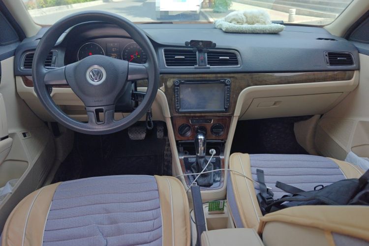 Used Volkswagen Lavida 2015 1.6L Automatic Comfort Edition