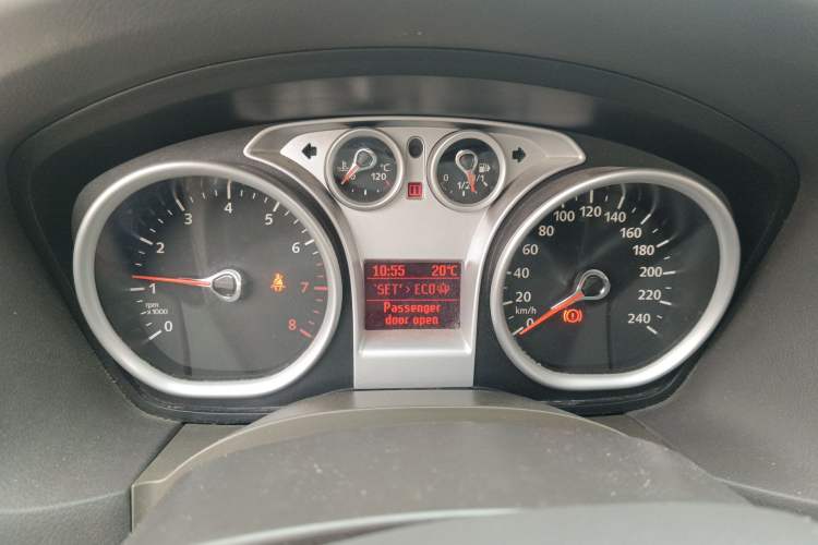 Used Ford Focus 2013 Sedan Classic 1.8L Manual Fashion Edition Instrument Cluster