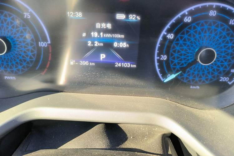 Used Hongqi E-QM5 2022 431 km Charge & Enjoy Edition Odometer Close Up