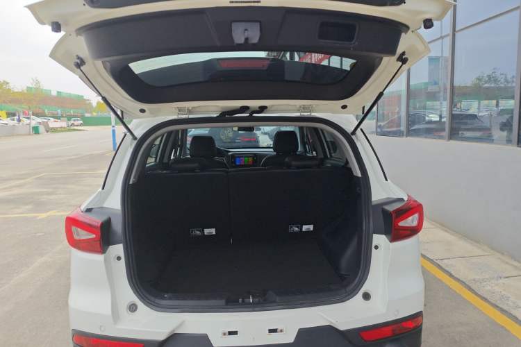 Used GAC Trumpchi GS3 2017 150N Automatic Elite Edition Trunk