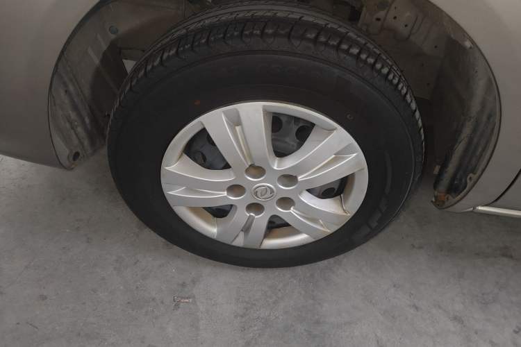 Used FORTHING Lingzhi 2019 M5L 1.6L 7-Seater Base Model China VI Standard