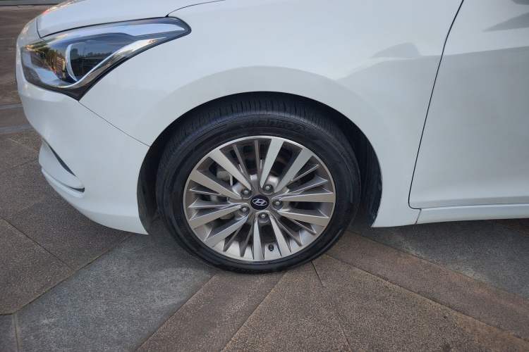 Used Hyundai Mistra 2017 1.8L Automatic Smart GLS China V Standard Left Front Wheel Hub