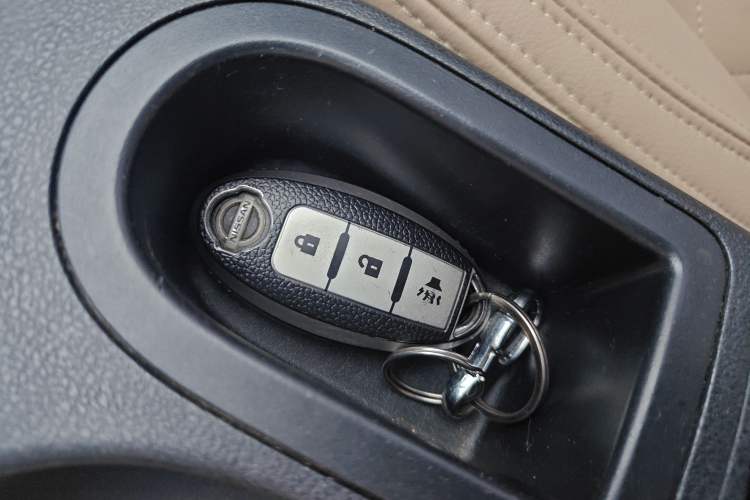 Used Nissan Qashqai 2011 2.0 XV Lea CVT 2WD Vehicle Key