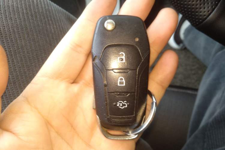 Used Ford Escort 2015 1.5L Manual Fashion Edition
