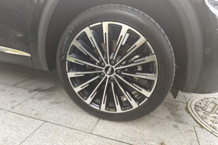 Used Geely Auto Monjaro L Intelligent Engine 2024 1.5T Tiangong Edition Right Front Wheel Hub