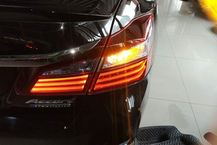 Used Honda Accord 2016 Hybrid 2.0L Sharp Edition
