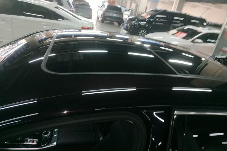 Used Hongqi H9 2020 2.0T Smart Connect Flagship Edition
