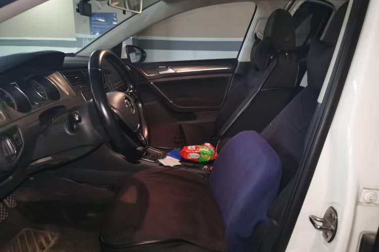 Used Volkswagen Golf 2015 1.6L Automatic Comfort Model
