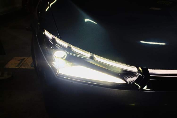 Used XPeng P5 2024 500 Pro Edition Right Front Headlight