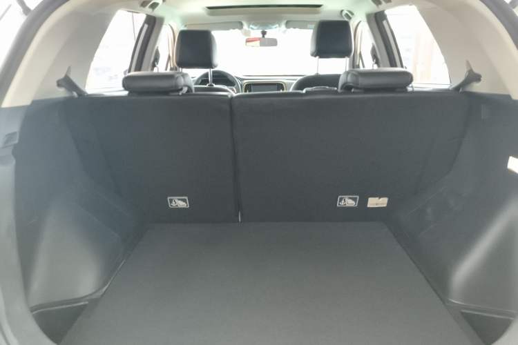 Used GAC Trumpchi GS3 2019 235T Manual Elite Edition Trunk