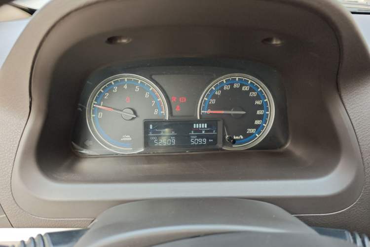 Used Baojun 730 2014 1.5L manual standard trim 7 seats