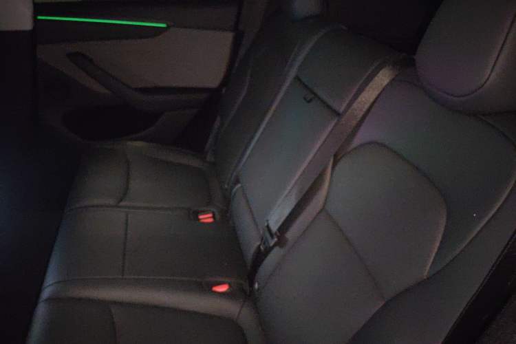 Used Tesla Model Y 2025 Rear-Wheel-Drive Version