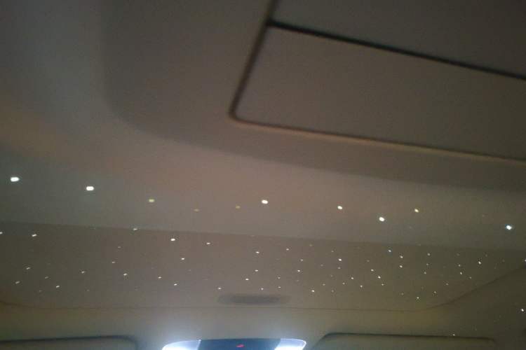 Used Toyota Alphard 2021 Dual-Engine 2.5L Luxury Edition
