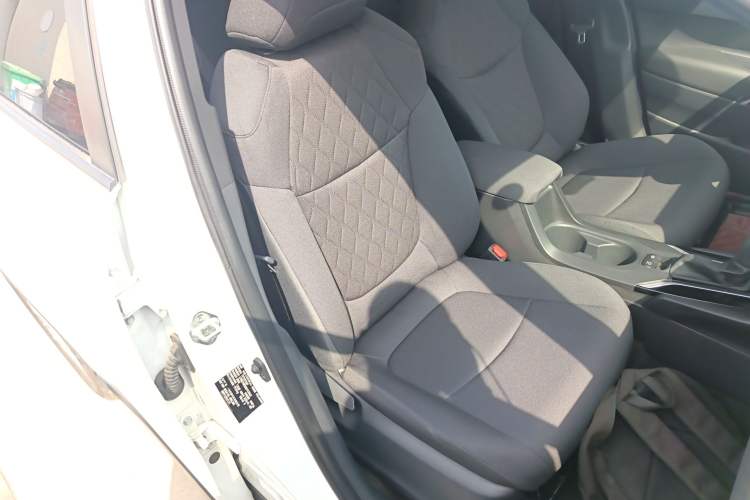 Used Toyota Corolla Cross 2023 2.0L Pioneer Edition Right Front Seat