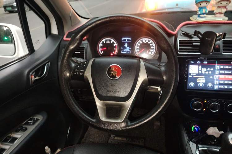 Used FORTHING Joyear X5 2013 1.6L Manual Luxury Model China IV Standard Steering Wheel